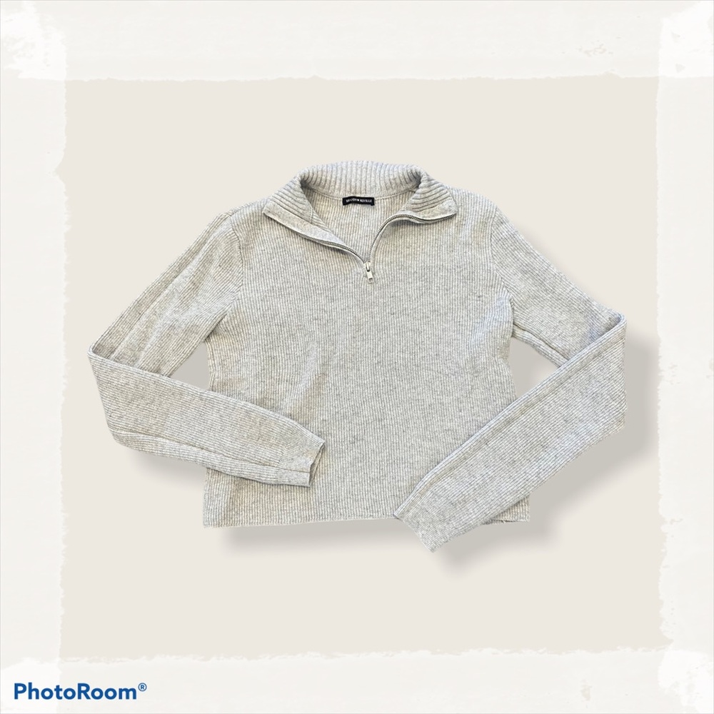 Brandy Melville Cropped Sweater